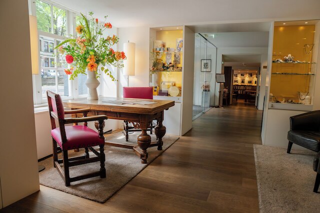 アンバサド ホテル