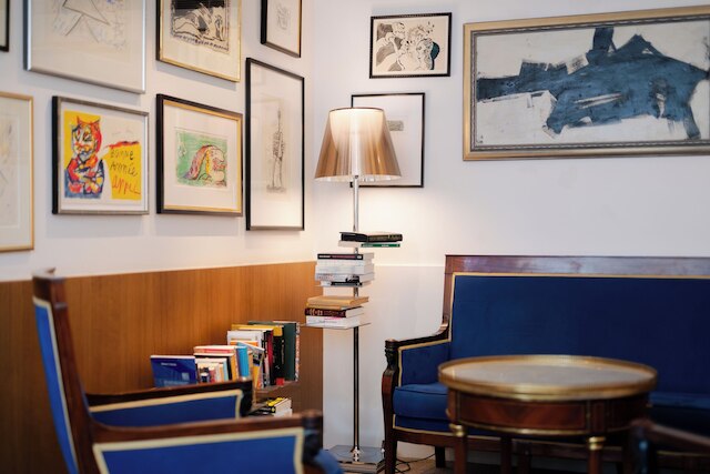 アンバサド ホテル