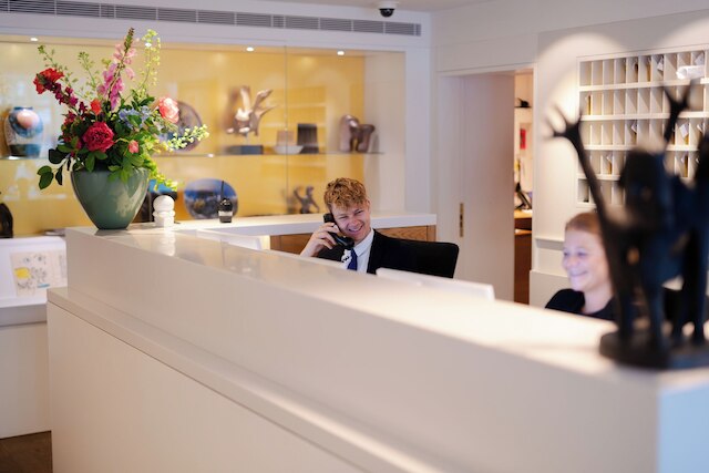 アンバサド ホテル