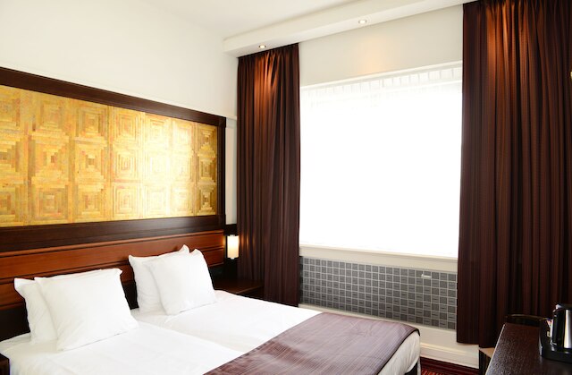 アムラス ホテル デュカスク