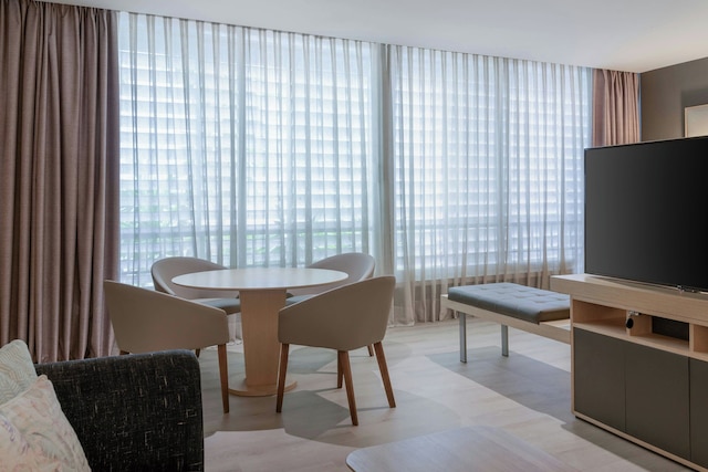 AC ホテル・ビクトリア・スイーツ・バイ・マリオット