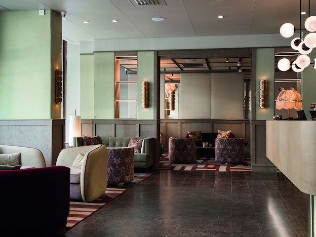 エリート ホテル アドロン