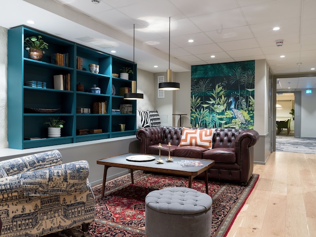 エリート ホテル アドロン