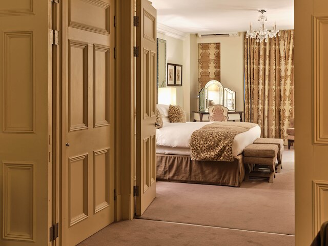 ザ アパートメンツ バイ ザ スローン クラブ