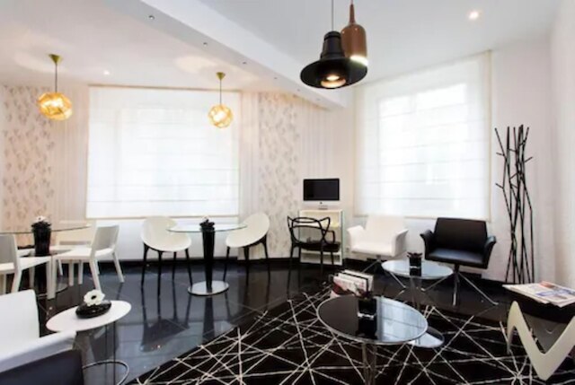 ホテル アスコット オペラ