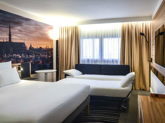 ノボテル パリ 14 ポルト ドルレアン