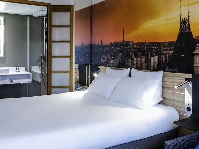 ノボテル パリ 14 ポルト ドルレアン