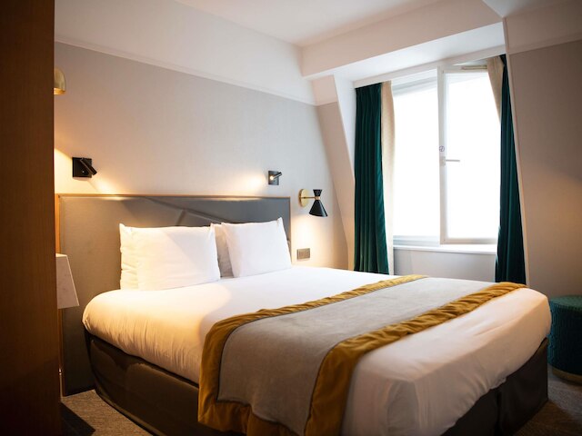 メルキュール パリ オペラ ガルニエ