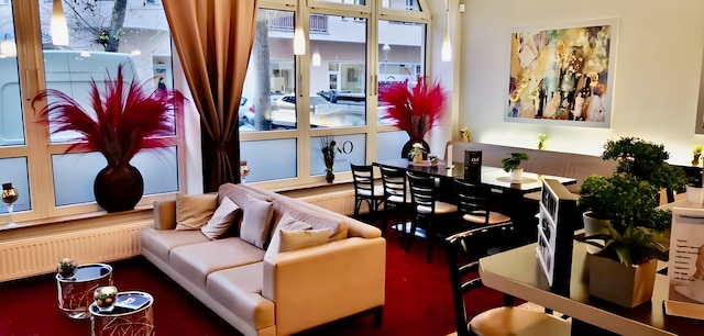 アルファ ホテル