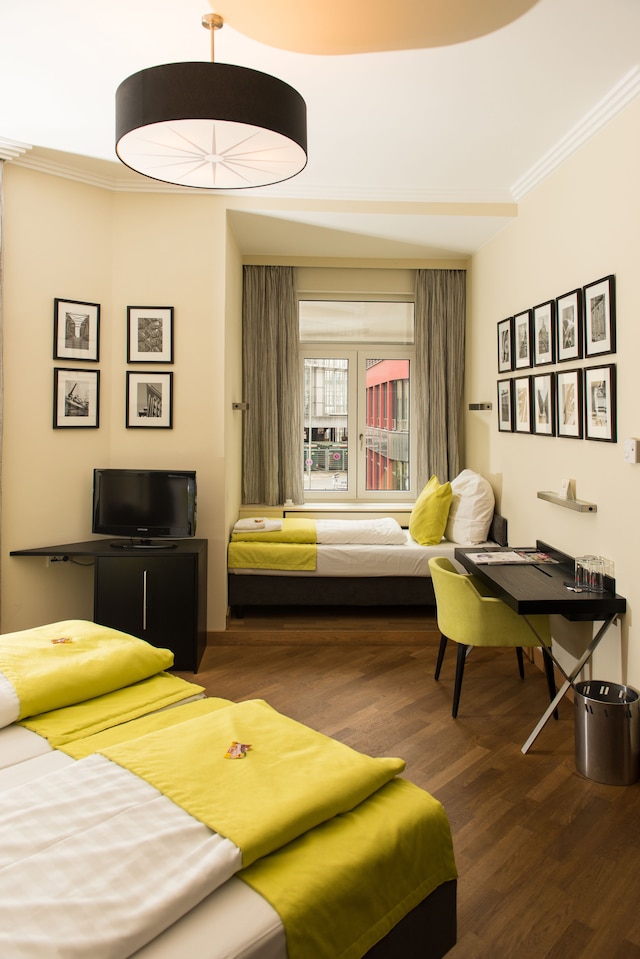 ハンバーガー ホーフ ホテル