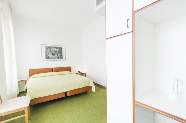 ホテル モリーゼ 2