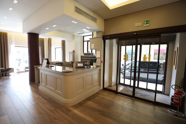 モキンバ ホテルズ バヴィエラ