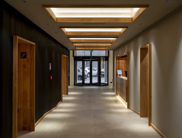 ホテル シウダッド デ ログローニョ