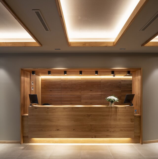 ホテル シウダッド デ ログローニョ