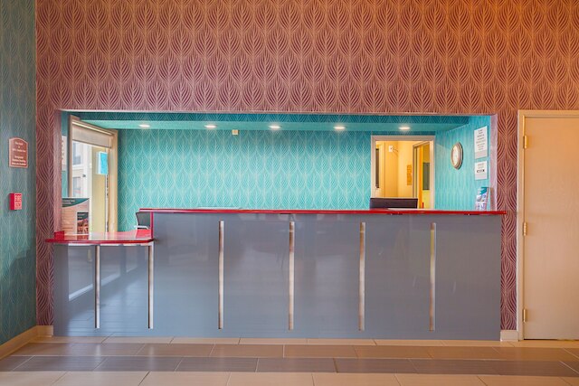 クラリオンイン & スイーツ エバンズビル イーストランドエリア