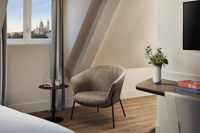 NH パリ ガール ドゥ レスト