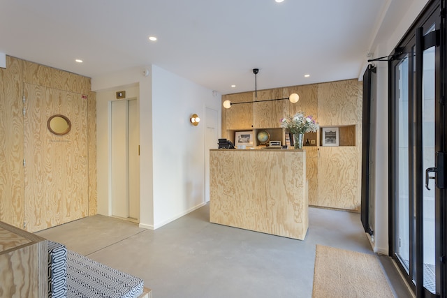 オテル モントロン パリ