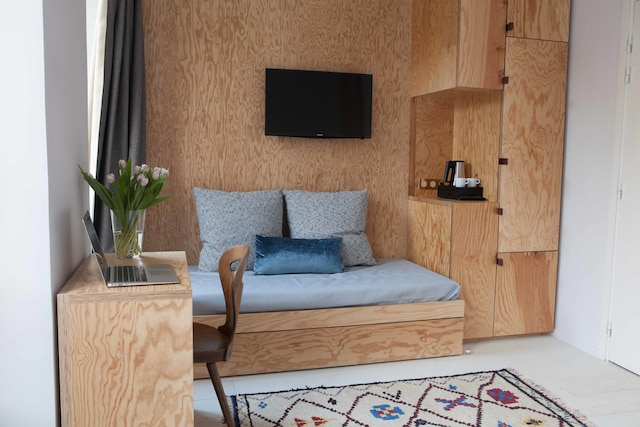 オテル モントロン パリ