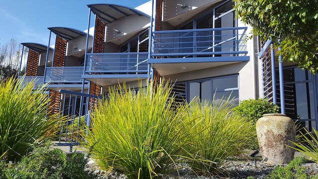 セイルズ オン ザ レイク