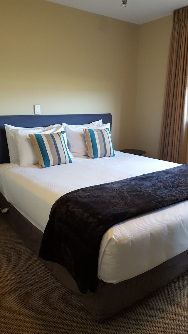 セイルズ オン ザ レイク