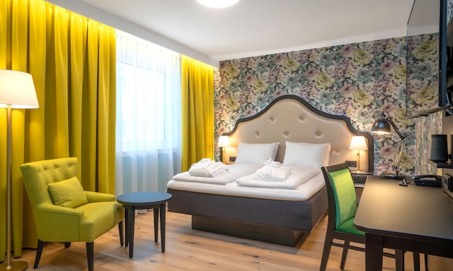 トーン ホテル セシル