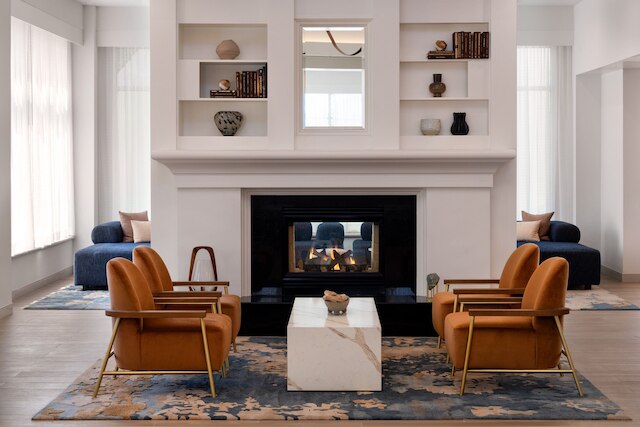 クールヤード サンフランシスコ エアポート バーリンゲーム