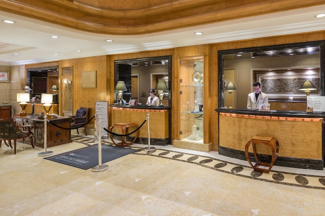 クラウン プラザ ホテル 青島 by IHG (青島頤中皇冠假日酒店)