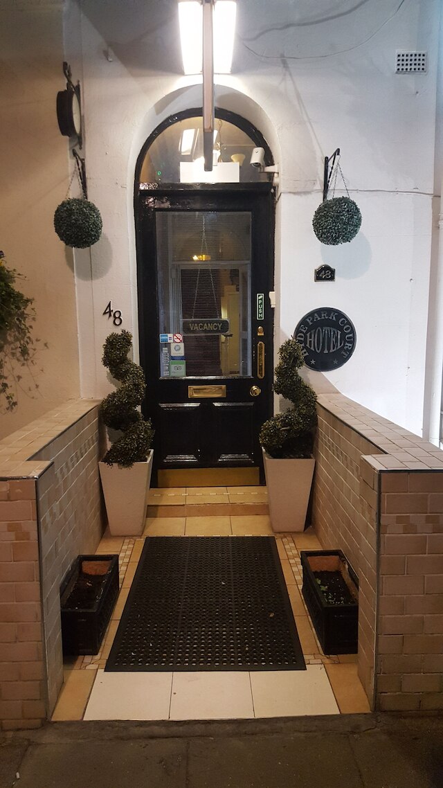 ハイド パーク コート ホテル