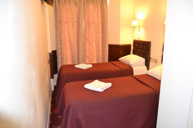 ハイド パーク コート ホテル