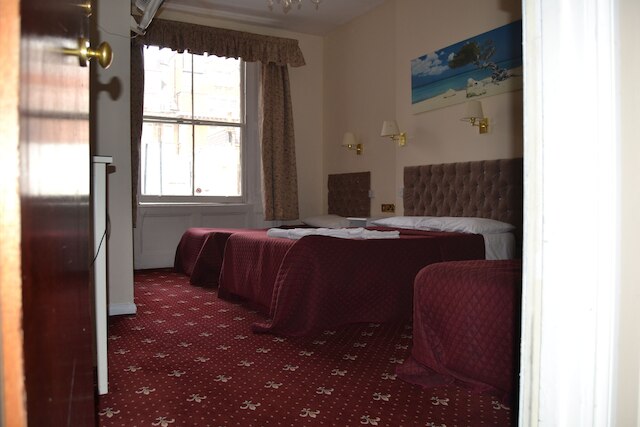 ハイド パーク コート ホテル