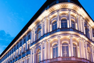 ラッフルズ オイロペスキー ワルシャワ