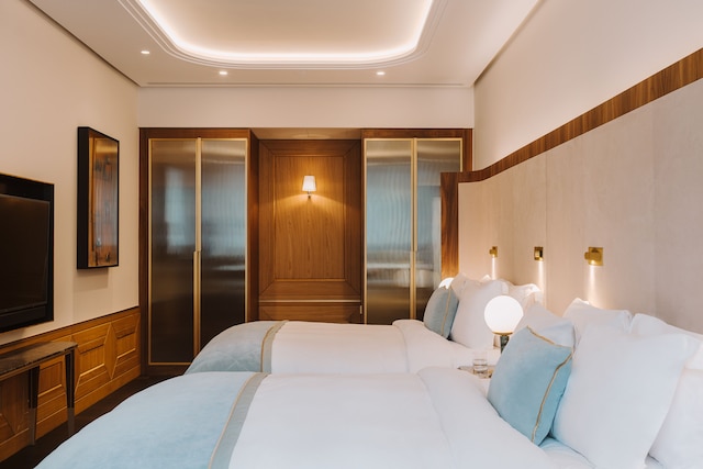 ラッフルズ オイロペスキー ワルシャワ