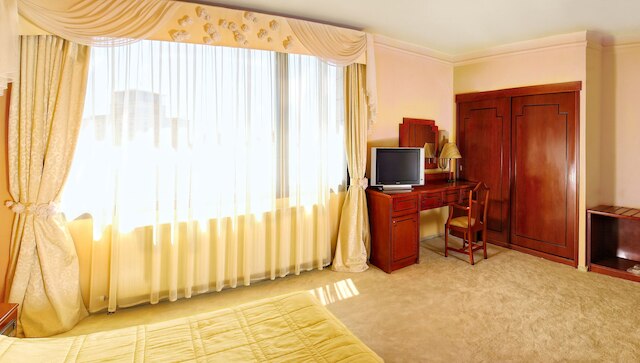 ホテル ドニプロ