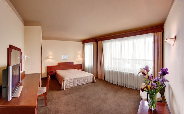 ホテル ドニプロ