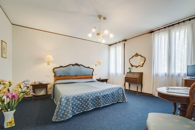 ホテル ラ メリディアーナ