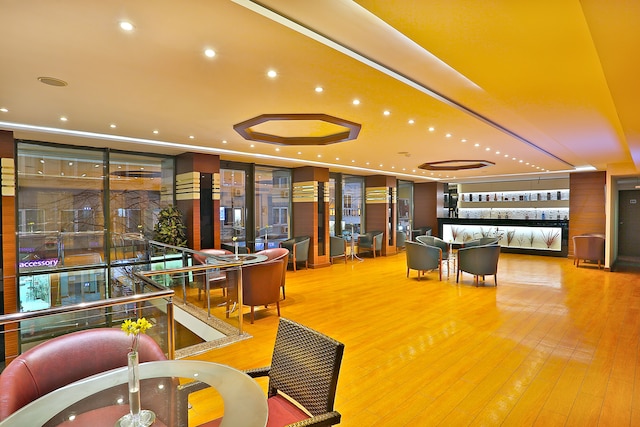 グランド マドリッド ホテル