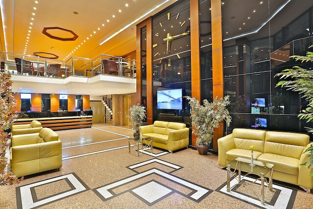 グランド マドリッド ホテル