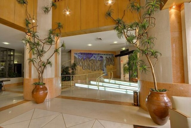 ホテル アリフ カンポ ペケーノ