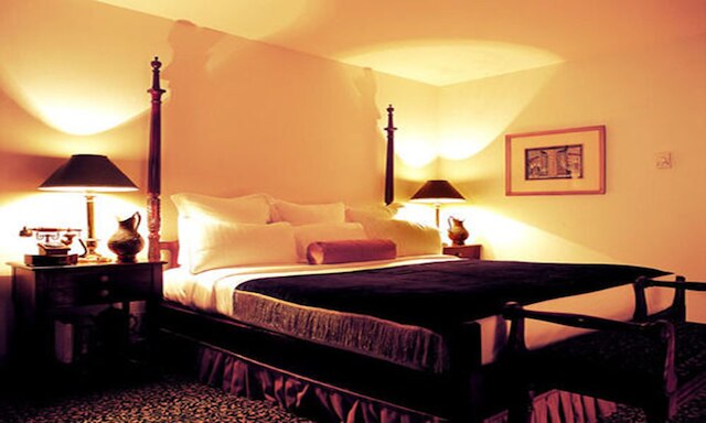 パール コンチネンタル カラチ