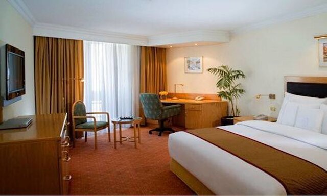 パール コンチネンタル カラチ