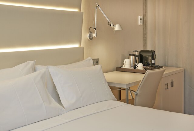 NH バルセロナ レス コルツ