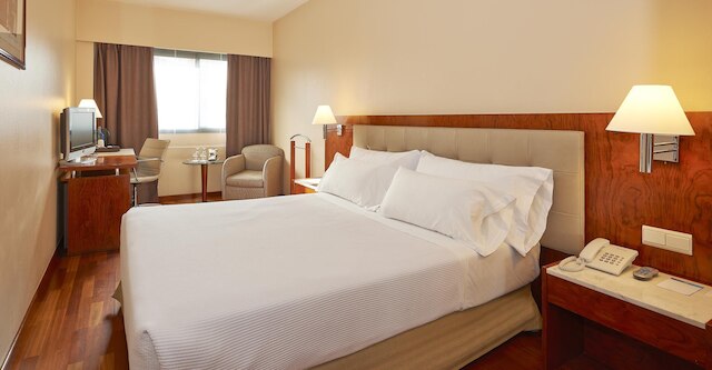 NH バルセロナ エンテンザ