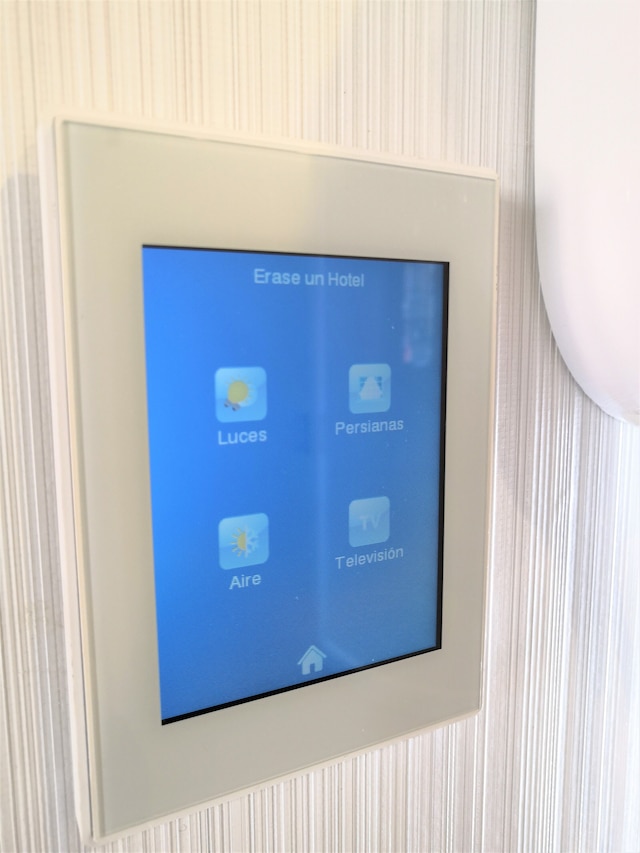 エラセ ウン ホテル