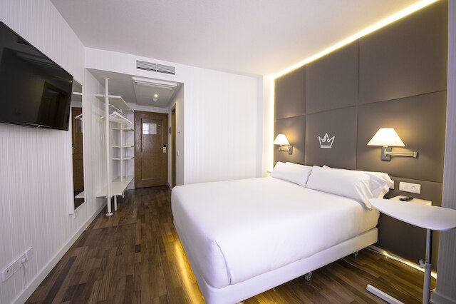 エラセ ウン ホテル