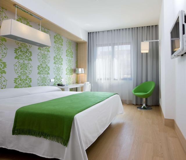 NH マドリッド プリンシペ デ ベルガラ