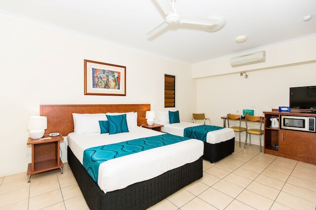 ケアンズ クイーンズ コート