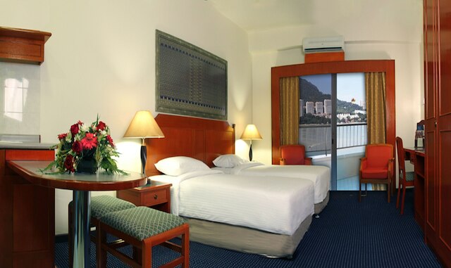 レインボー パラダイス ビーチ リゾート