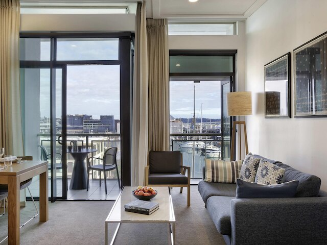 ザ セベル オークランド ヴィアダクト ハーバー