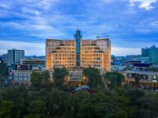 ホテル  シプトラ スマラン マネージド バイ スイスベルホテル インターナショナル