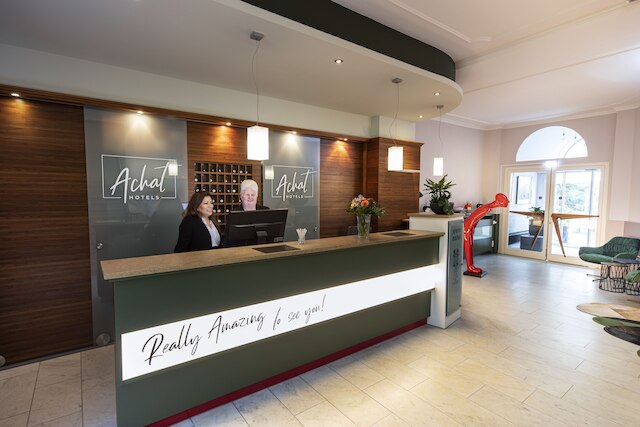 アハト シターンホテル ボン